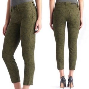Rock & Republic Kashmiere Crop Jeans Mid Rise